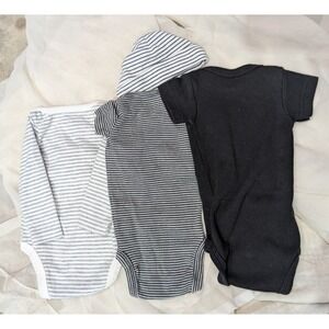 Carter's Bodysuit Bundle 3 Pack NB/Preemie Carter's with‎ Hat